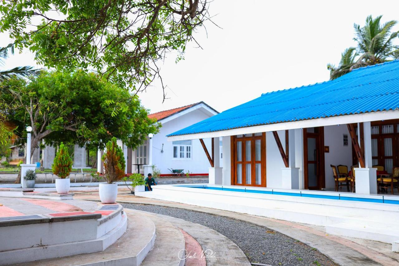 Ceylonta Beach Resort And Spa Hambantota Ngoại thất bức ảnh