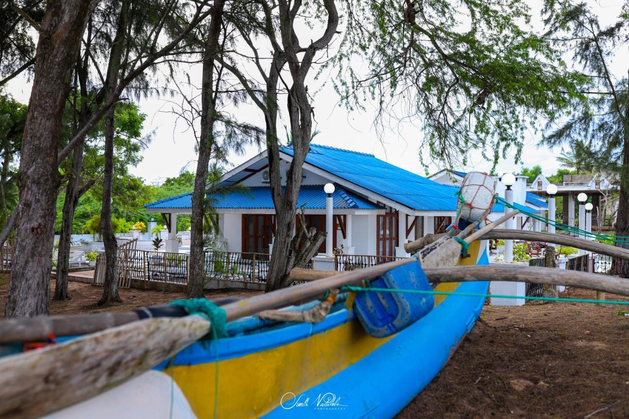 Ceylonta Beach Resort And Spa Hambantota Ngoại thất bức ảnh