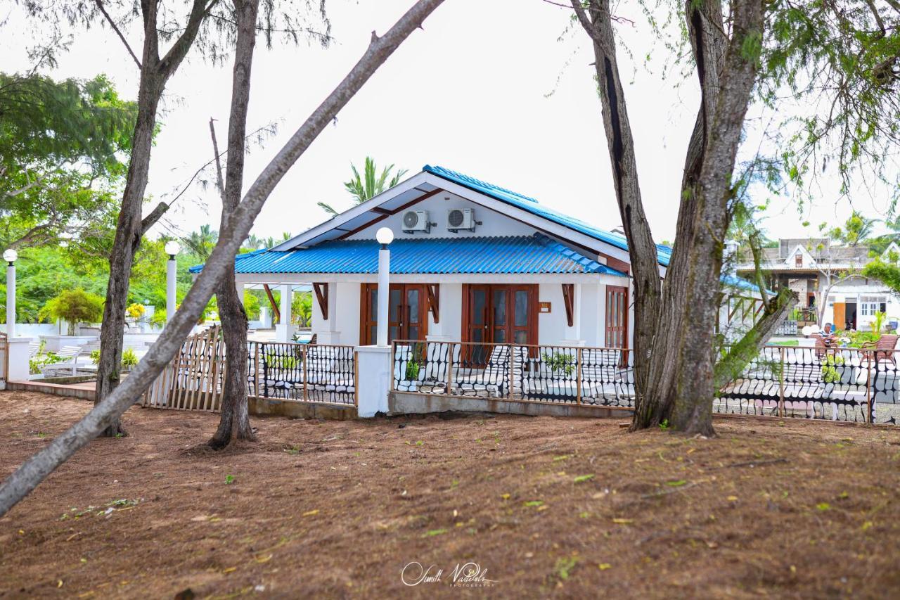 Ceylonta Beach Resort And Spa Hambantota Ngoại thất bức ảnh
