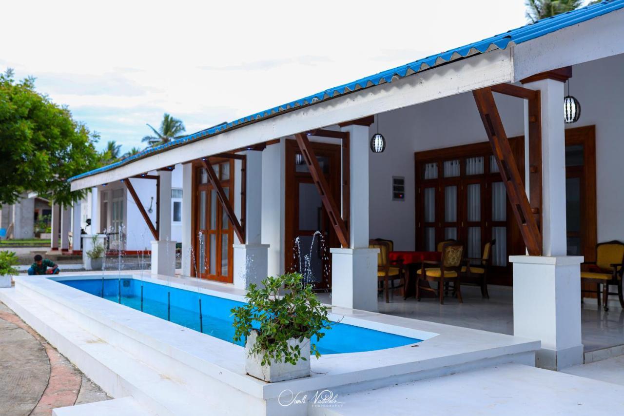 Ceylonta Beach Resort And Spa Hambantota Ngoại thất bức ảnh