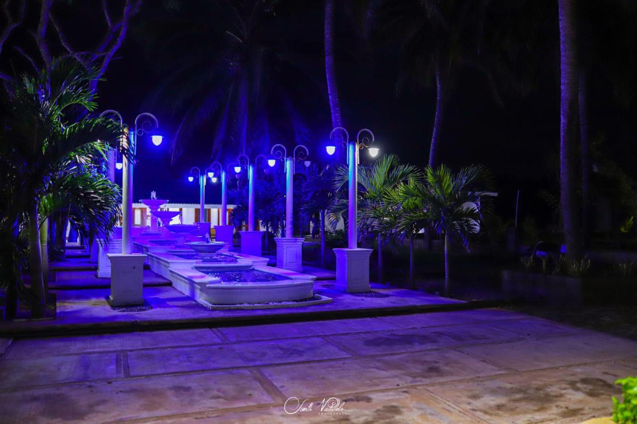 Ceylonta Beach Resort And Spa Hambantota Ngoại thất bức ảnh