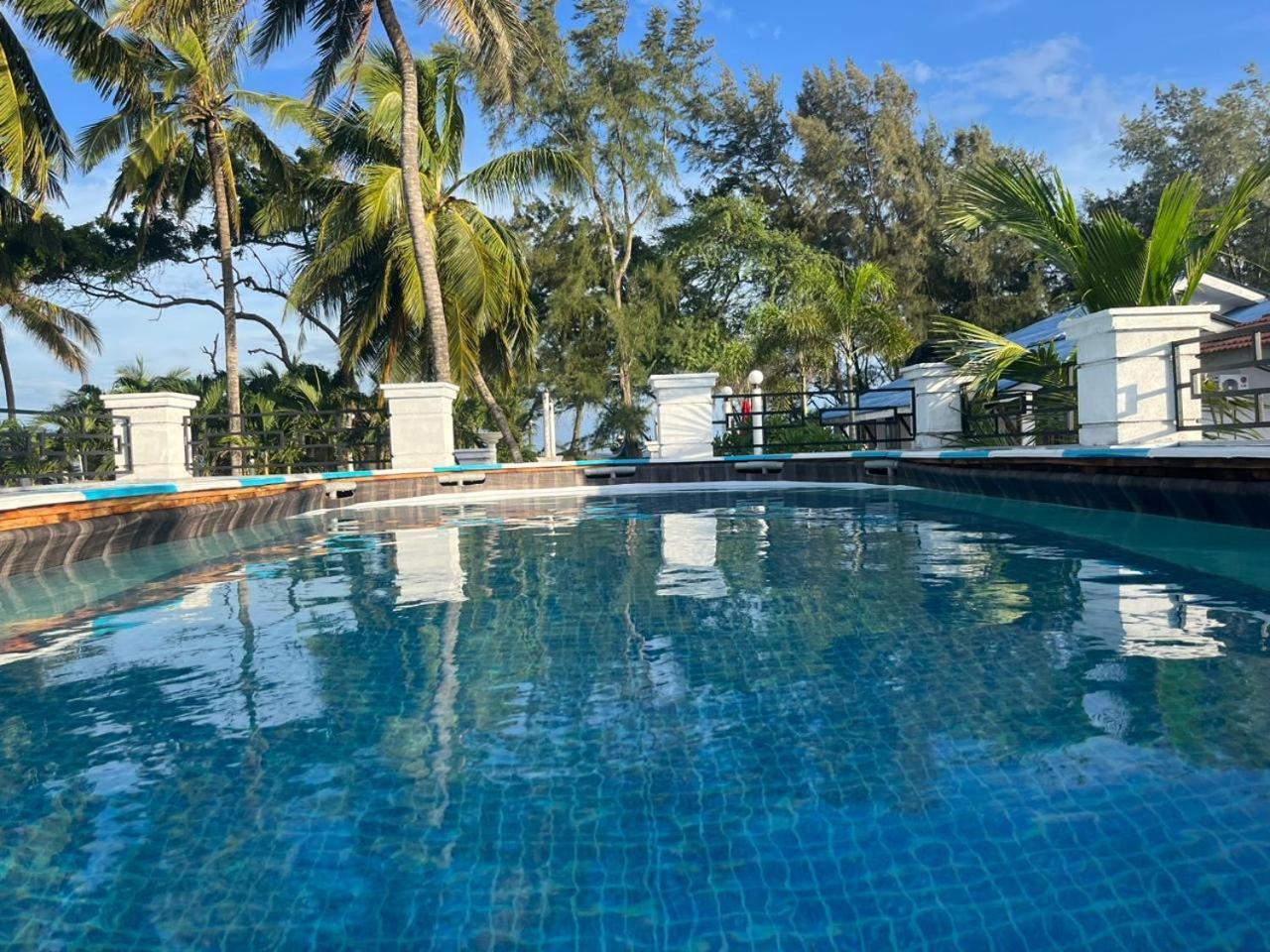 Ceylonta Beach Resort And Spa Hambantota Ngoại thất bức ảnh