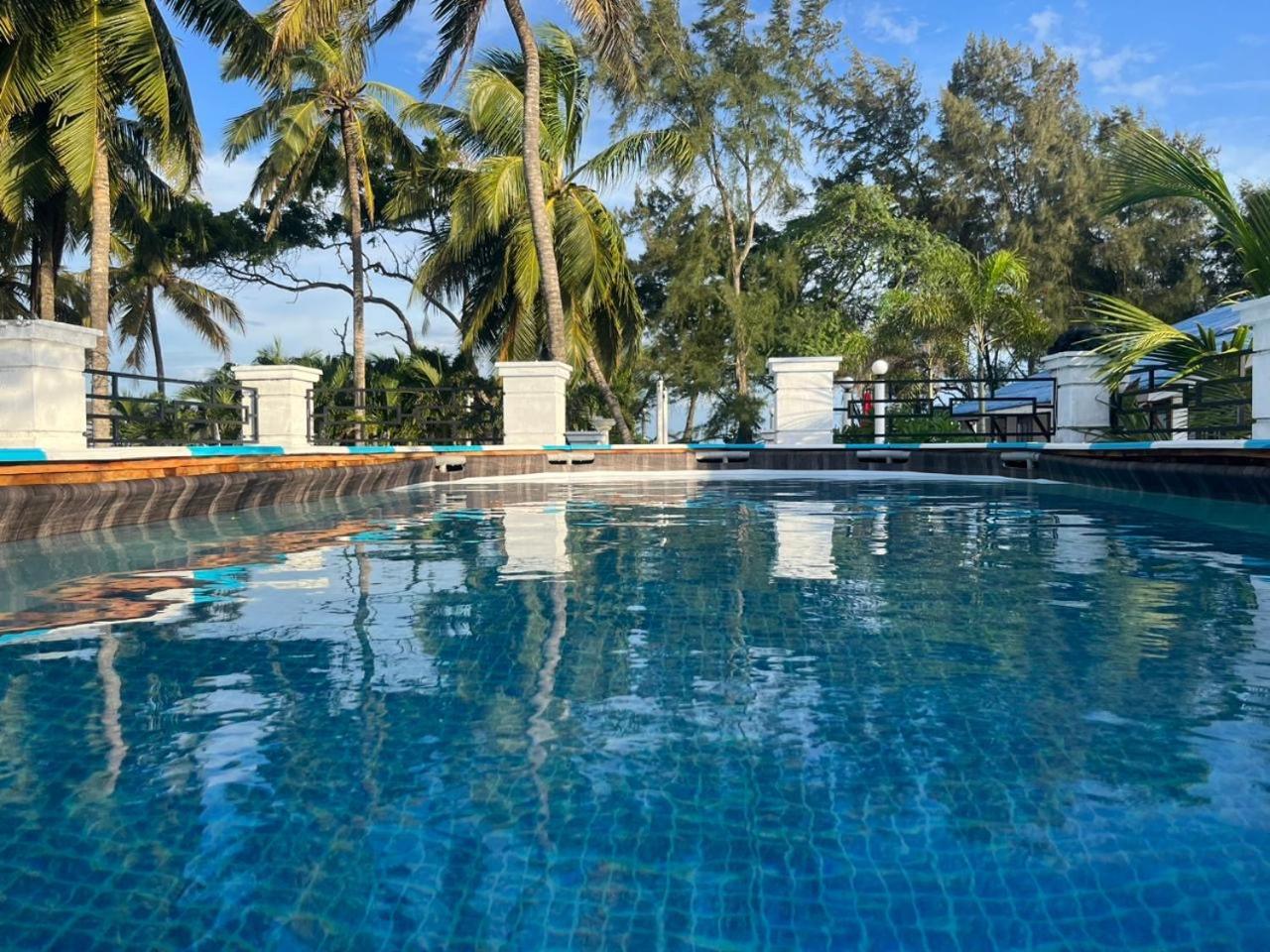 Ceylonta Beach Resort And Spa Hambantota Ngoại thất bức ảnh