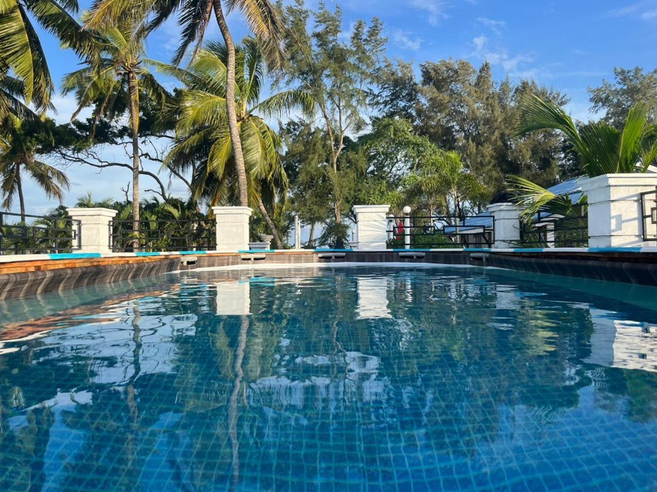 Ceylonta Beach Resort And Spa Hambantota Ngoại thất bức ảnh
