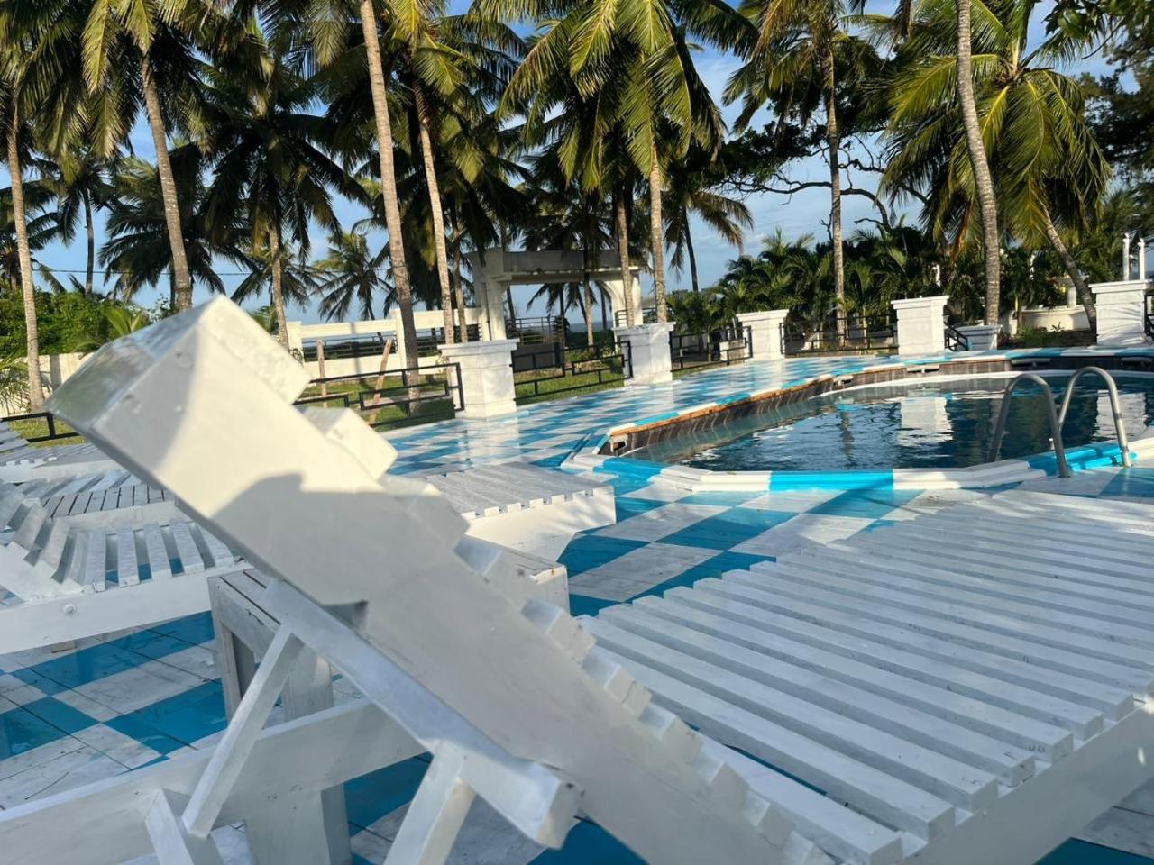 Ceylonta Beach Resort And Spa Hambantota Ngoại thất bức ảnh